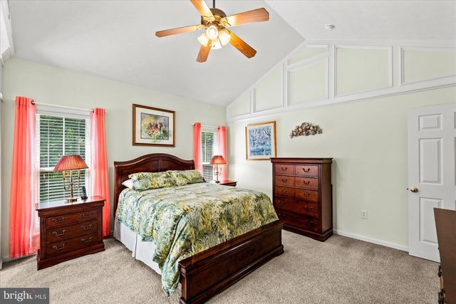 302 FOREST AVE, Colonial Beach, VA 22443