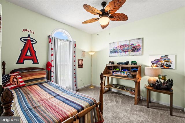 302 FOREST AVE, Colonial Beach, VA 22443