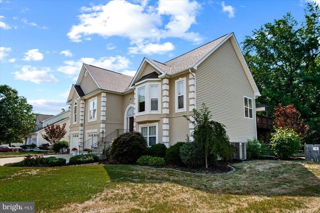 302 FOREST AVE, Colonial Beach, VA 22443