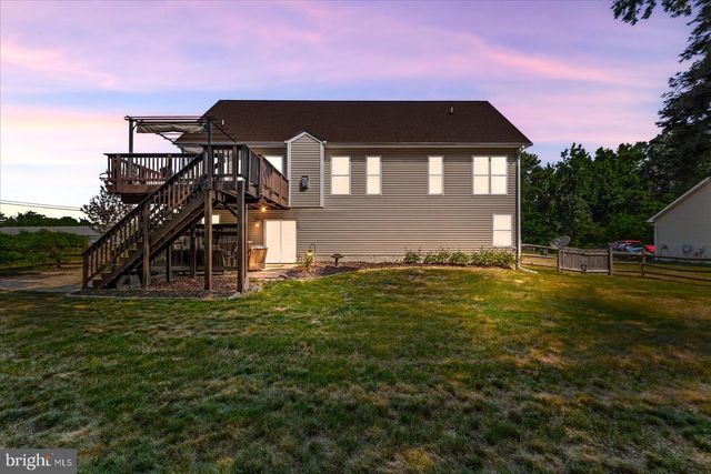 302 FOREST AVE, Colonial Beach, VA 22443