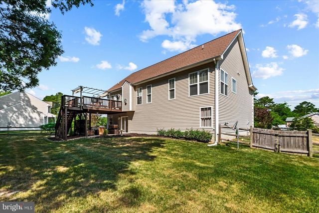 302 FOREST AVE, Colonial Beach, VA 22443