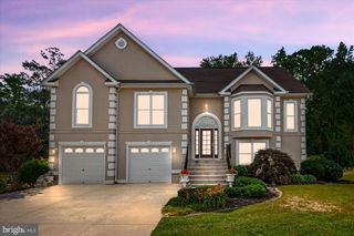302 FOREST AVE, Colonial Beach, VA 22443
