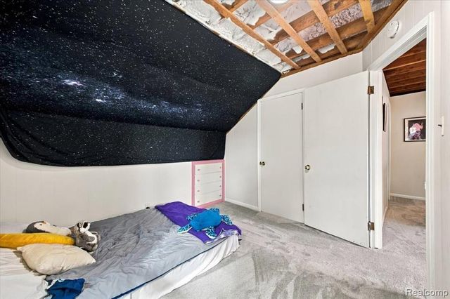 31 W Granet Avenue, Hazel Park, MI 48030