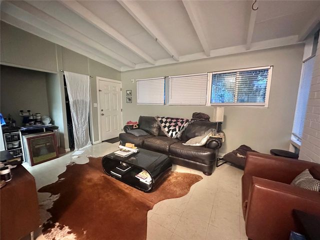 606 NE 8TH AVENUE, Gainesville, FL 32601