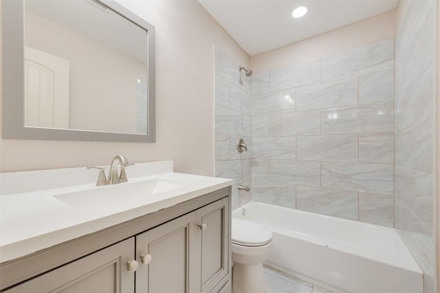 10095 Comanche Road, Quinlan, TX 75474