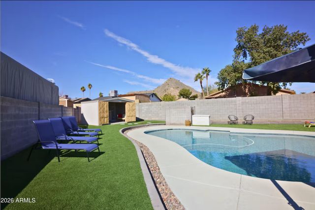 2506 E ASTER Drive, Phoenix, AZ 85032