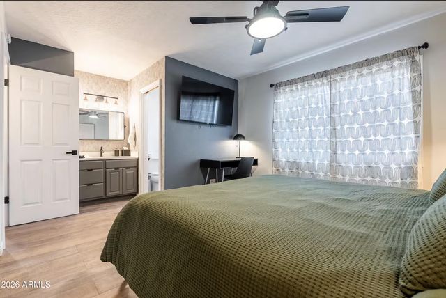 2506 E ASTER Drive, Phoenix, AZ 85032