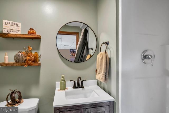 23 ROSEGLEN RD, Duncannon, PA 17020