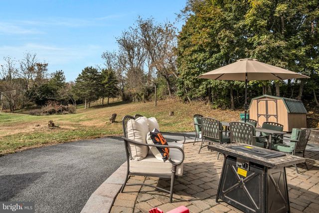 23 ROSEGLEN RD, Duncannon, PA 17020