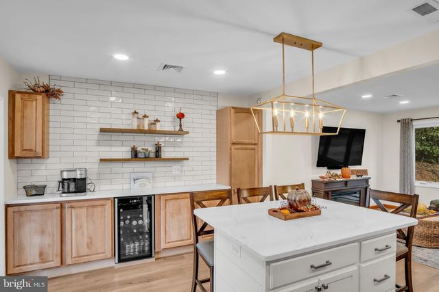 23 ROSEGLEN RD, Duncannon, PA 17020