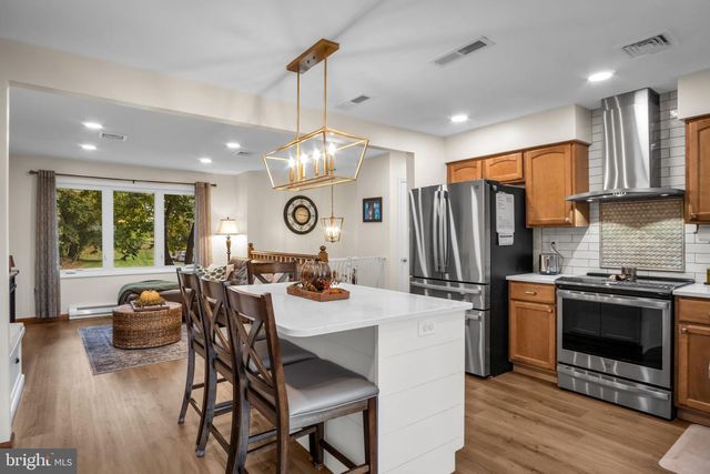 23 ROSEGLEN RD, Duncannon, PA 17020