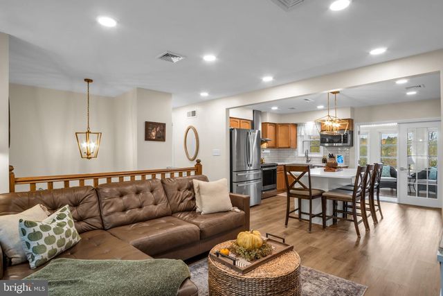 23 ROSEGLEN RD, Duncannon, PA 17020