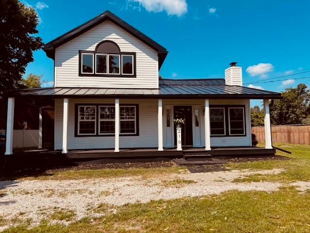 210 W Grove Avenue, Michigan Center, MI 49254