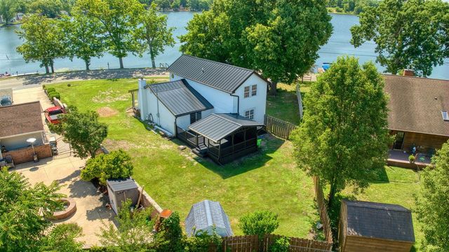 210 W Grove Avenue, Michigan Center, MI 49254