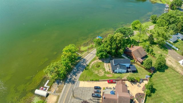 210 W Grove Avenue, Michigan Center, MI 49254