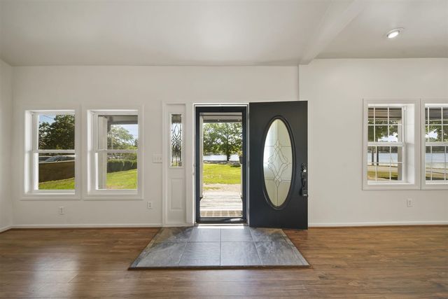 210 W Grove Avenue, Michigan Center, MI 49254