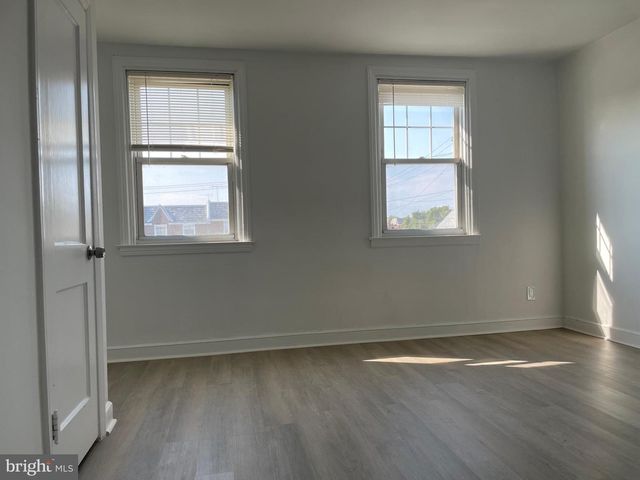 7053 LARGE ST, Philadelphia, PA 19149