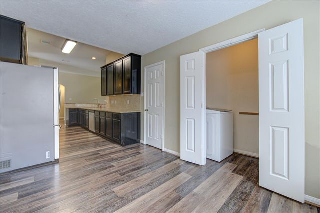 233 Lake Estates Drive, Montgomery, TX 77356