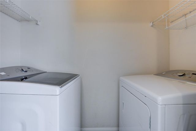 233 Lake Estates Drive, Montgomery, TX 77356