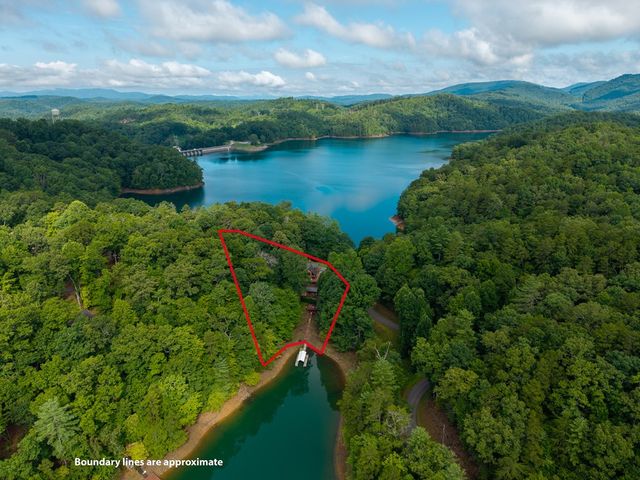 270 Marina Road, Murphy, NC 28906