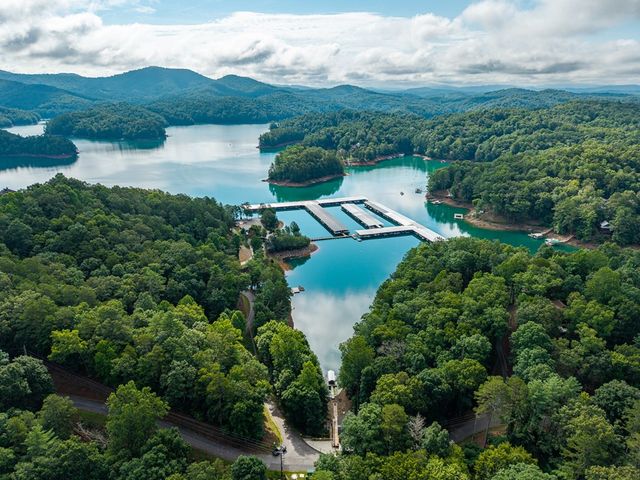 270 Marina Road, Murphy, NC 28906