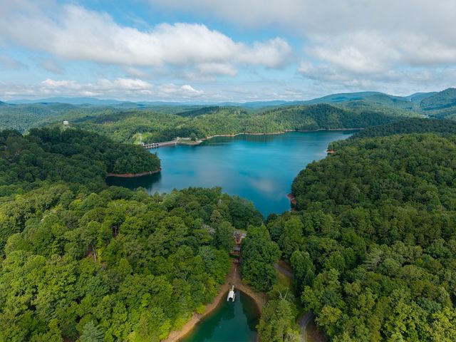 270 Marina Road, Murphy, NC 28906