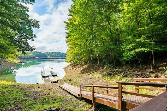 270 Marina Road, Murphy, NC 28906