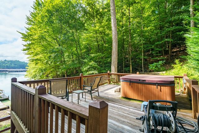 270 Marina Road, Murphy, NC 28906