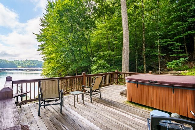 270 Marina Road, Murphy, NC 28906