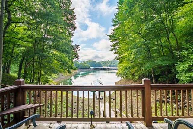 270 Marina Road, Murphy, NC 28906