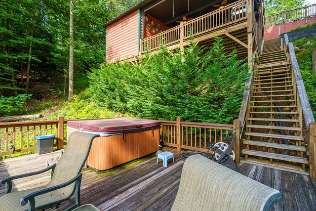 270 Marina Road, Murphy, NC 28906