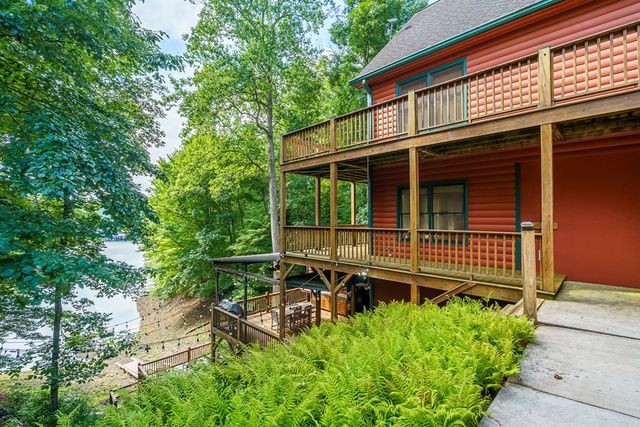 270 Marina Road, Murphy, NC 28906