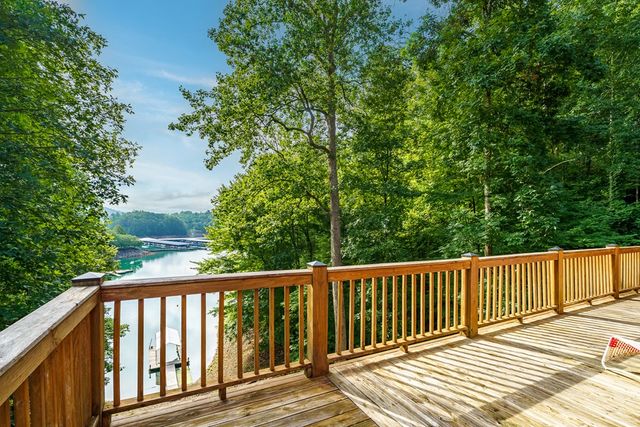 270 Marina Road, Murphy, NC 28906