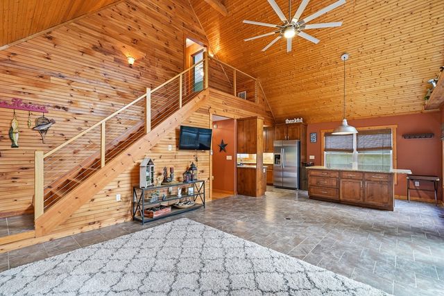 270 Marina Road, Murphy, NC 28906