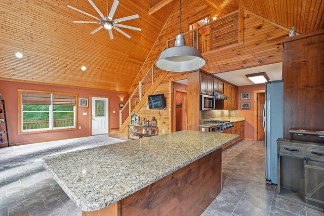 270 Marina Road, Murphy, NC 28906