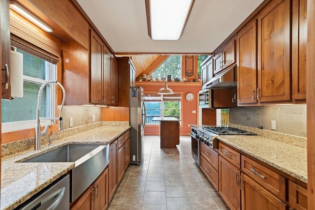 270 Marina Road, Murphy, NC 28906