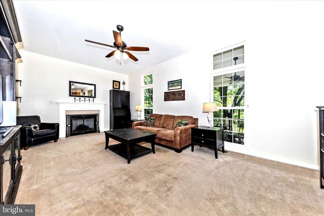 6 TOM FOX CT, Poolesville, MD 20837