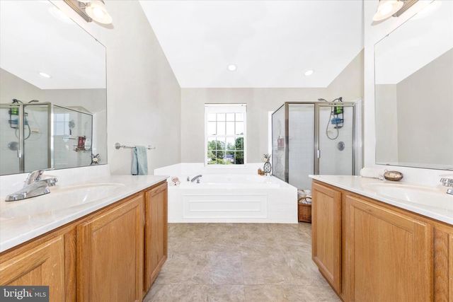 6 TOM FOX CT, Poolesville, MD 20837