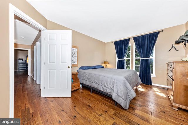6 TOM FOX CT, Poolesville, MD 20837