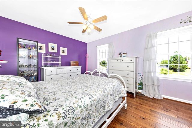 6 TOM FOX CT, Poolesville, MD 20837