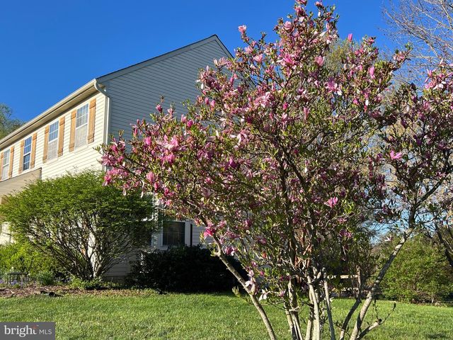 6 TOM FOX CT, Poolesville, MD 20837