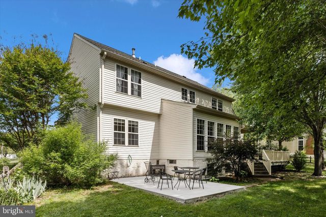 6 TOM FOX CT, Poolesville, MD 20837