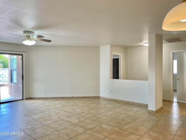 1002 E ARABIAN Drive, Gilbert, AZ 85296