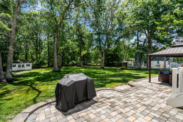 15 Susie Lane, Jackson, NJ 08527