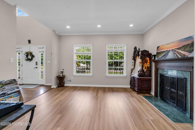 15 Susie Lane, Jackson, NJ 08527