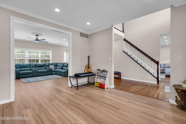 15 Susie Lane, Jackson, NJ 08527