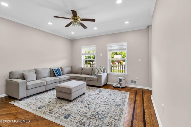 15 Susie Lane, Jackson, NJ 08527