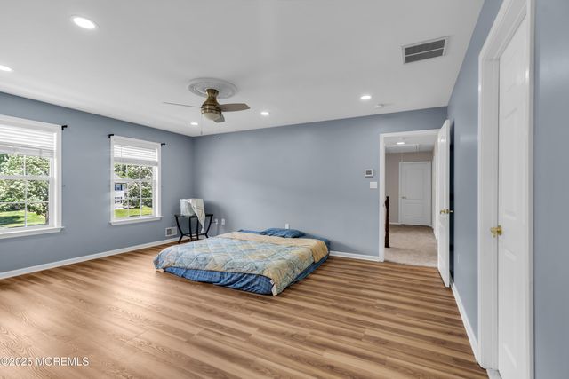 15 Susie Lane, Jackson, NJ 08527
