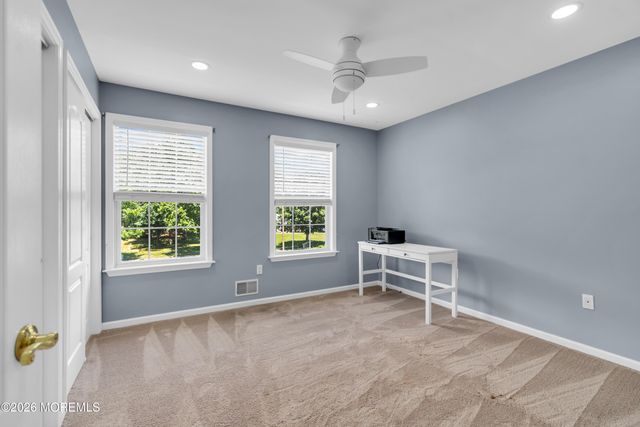 15 Susie Lane, Jackson, NJ 08527