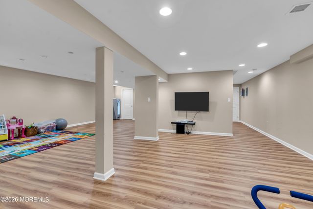 15 Susie Lane, Jackson, NJ 08527